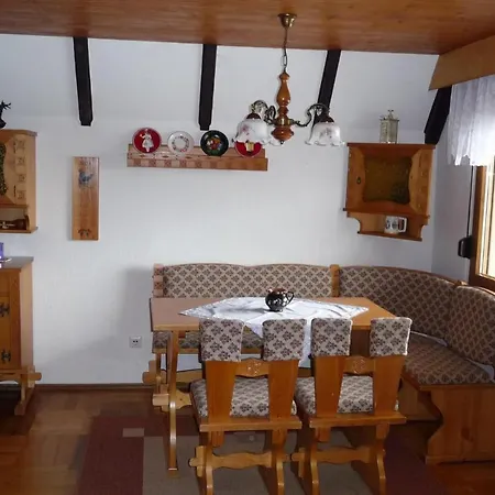 Feriehus Beautiful In Rtzengrn With Kitchen Auerbach (Vogtland)